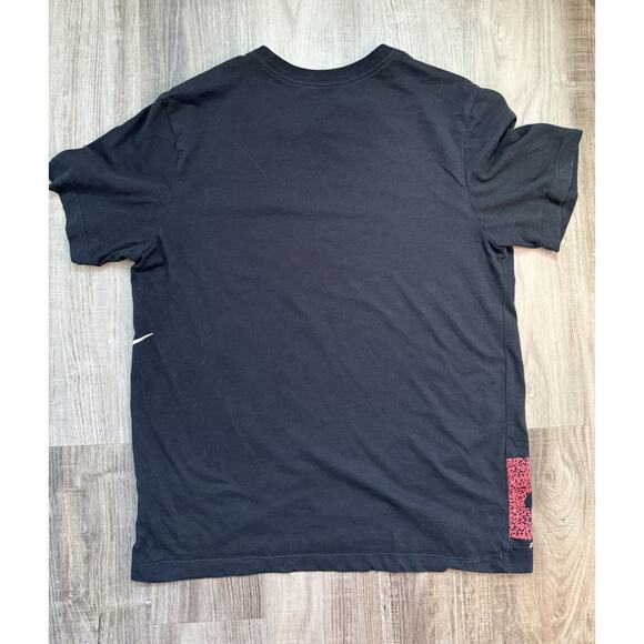 The Nike Tee Black Dri-Fit Men's Medium JUST DO IT. Logo And Graphics - Picture 8 of 10